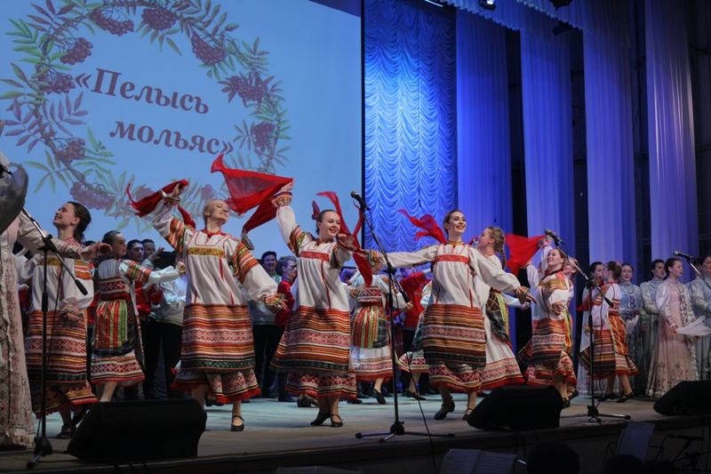 Сценарии коллективов. Коми ансамбль Пелысь мольяс. Ансамбль Пелысь мольяс Сыктывкар. Ансамбль «Пелысь мольяс» («Рябиновые бусинки»). Пелысь мольяс колледж культуры.