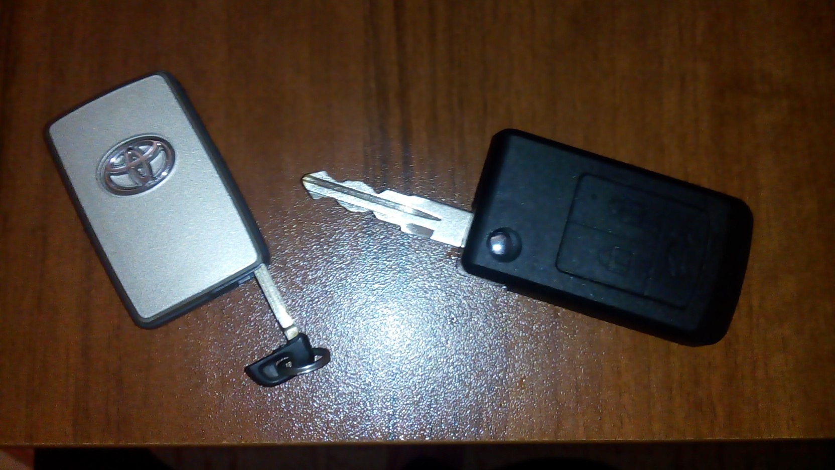 Иммобилайзер без ключа. Ключ зажигания Приора с чипом иммобилайзера.