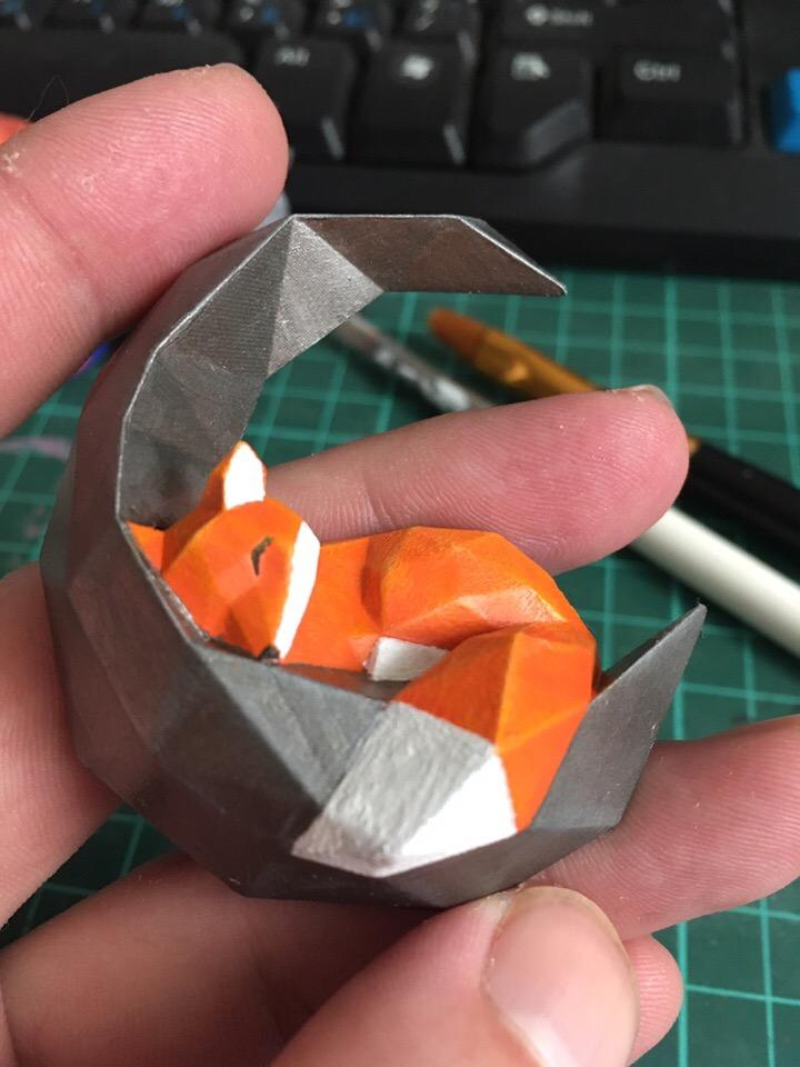 пейперкрафт развертки лиса. фигуры животных из бумаги. паперкрафт для детей лиса. 3d модель low poly лиса. конструктор 3д лис.