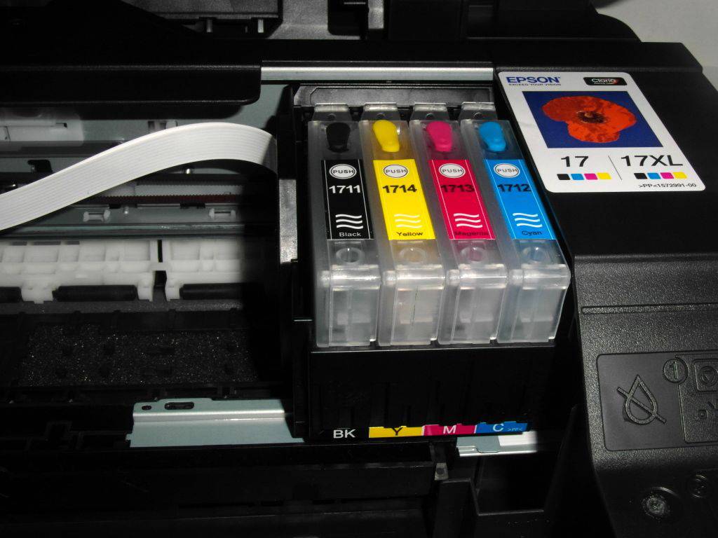 Цветные картриджи не печатают. МФУ Epson XP-303 картриджи. Принтер Эпсон хр 3100 картридж. Эпсон принтер картриджи картриджи. Эпсон xp303 картридж.