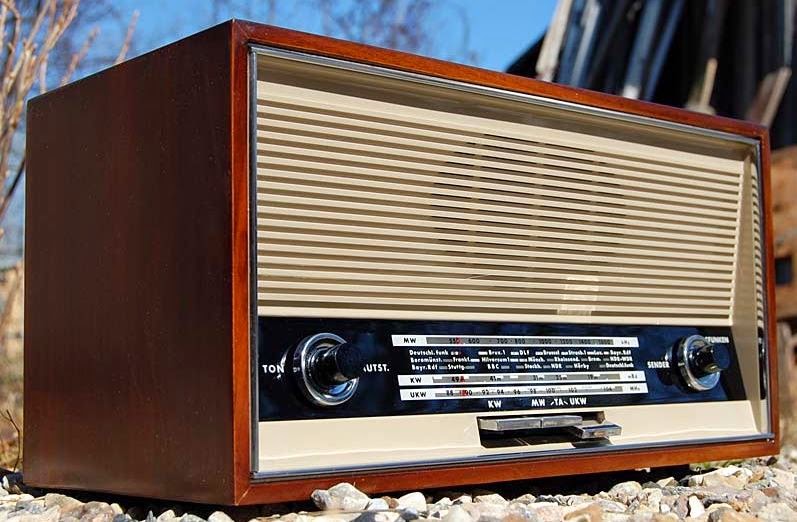 Сайт старое радио. JBL Balboa 30. Старый радиоприемник. Ремонтировать.старый радиоприемник. Старый радиоприемник Маяк.